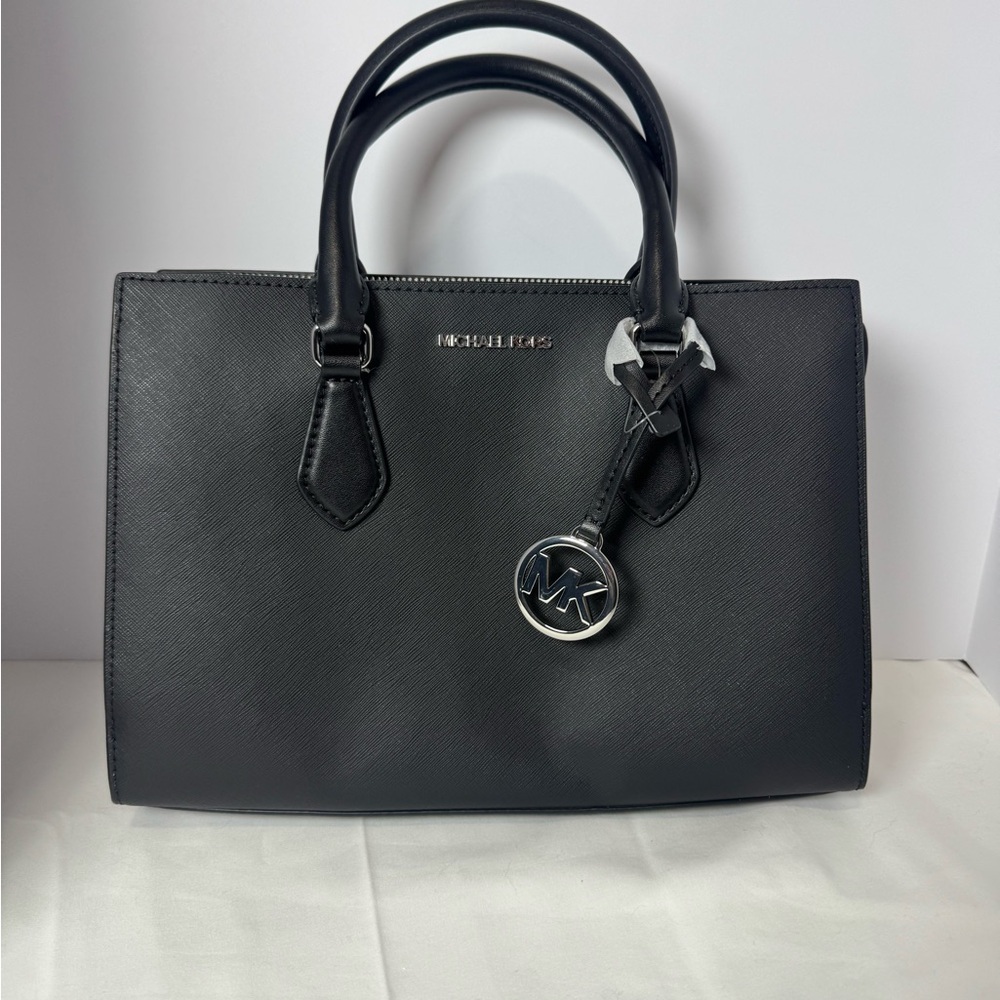 NWT Michael Kors Sheila Med Satchel (missing C/B Strap) - Black